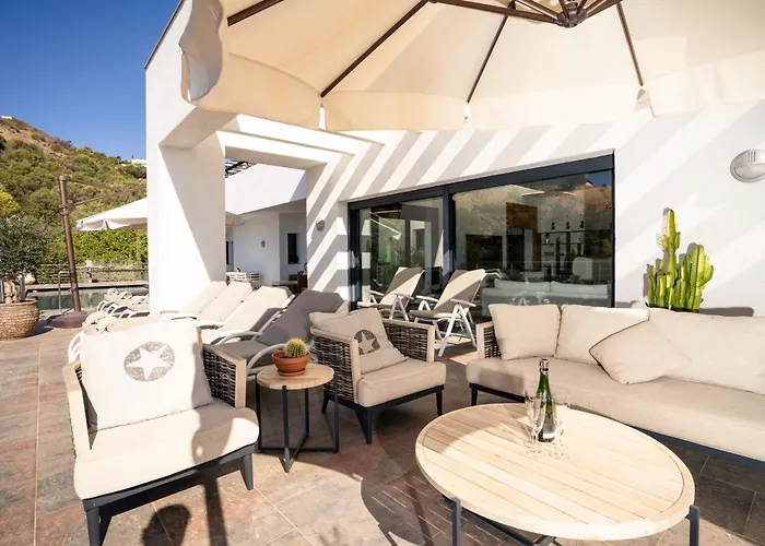 Seventh Heaven-Luxury Villa